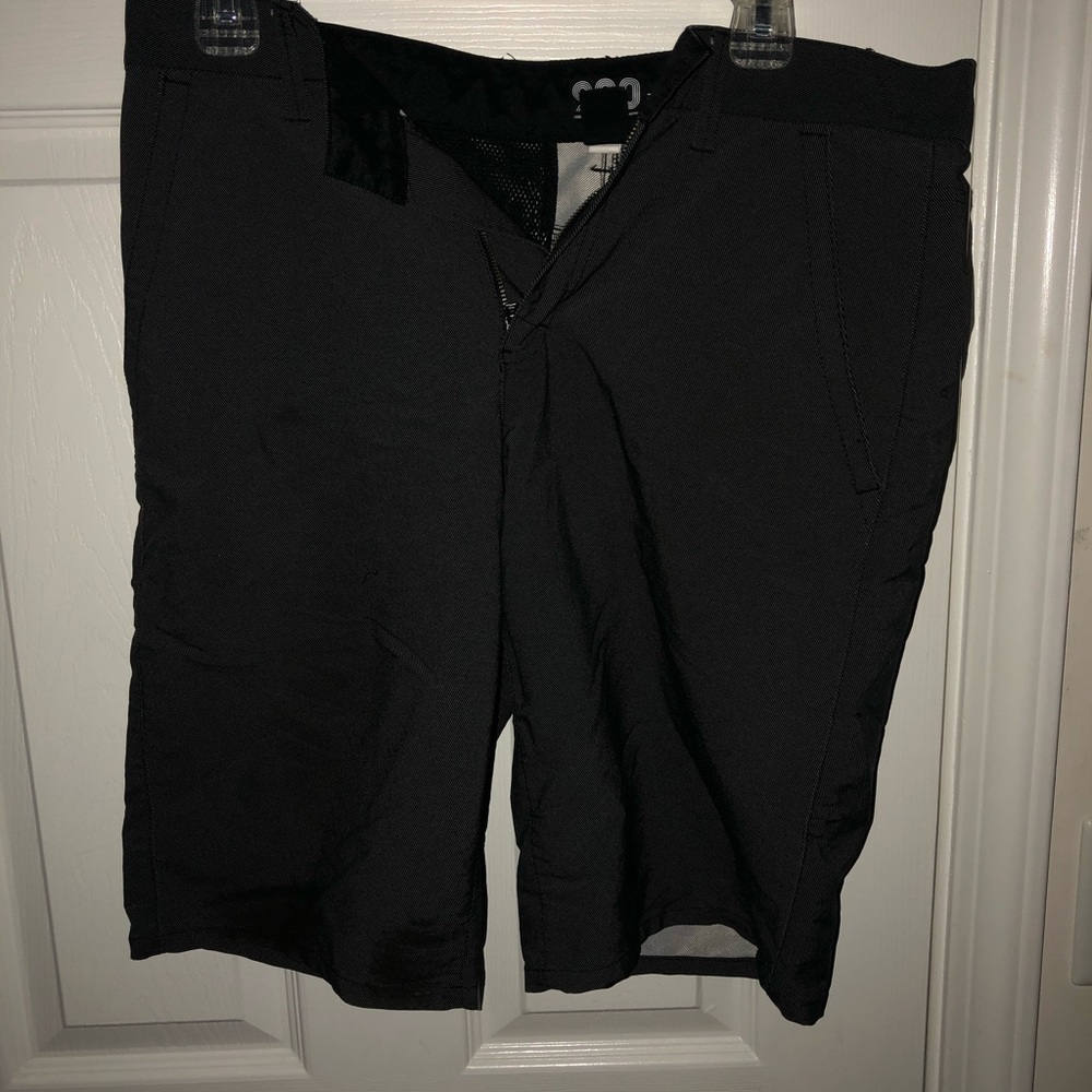 900 Dark Khaki Shorts